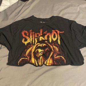 Cropped slipknot shirt